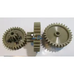 Шестерня средняя мясорубки ROLSEN D-64/24